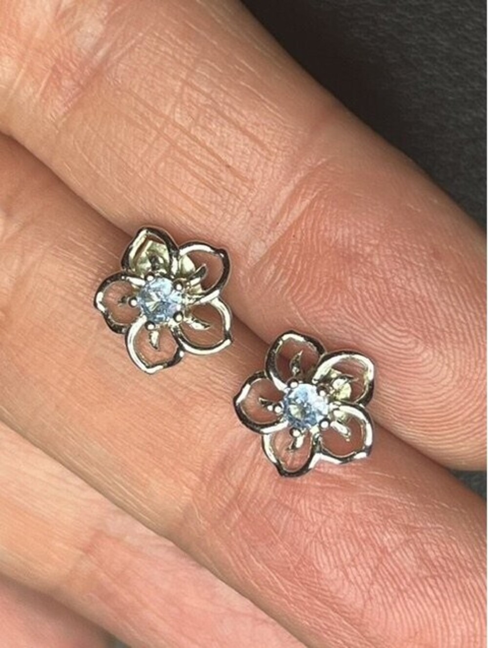 B7429 Sterling Silver PAJ 925 Floral Stud Earrings Blue Topaz Flower Mini
